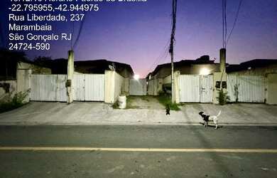 Imagem: A casa possui 1 Dormitório, 1 Banheiro, 28m² de Área e 49m²