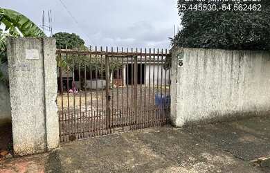 Imagem: A casa à venda possui 2 Dormitórios, 1 Banheiro, 155m² de