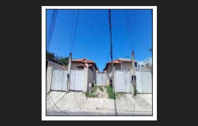 Imagem: A casa possui 1 Dormitório, 1 Banheiro e 71m² de Área e está