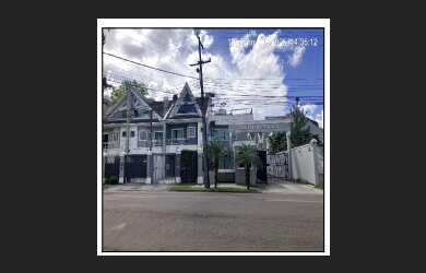 Imagem: A casa possui 1 Dormitório, 1 Banheiro, 210m² de Área, 165m²