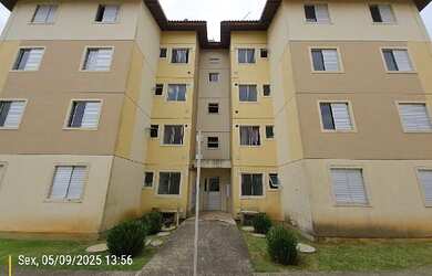 Imagem: O apartamento possui 3 Dormitórios, 1 Banheiro, 1 Vaga na garagem