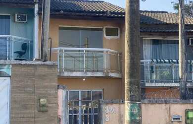 Imagem: A casa possui 2 Dormitórios, 1 Banheiro, 73m² de Área e 79m²