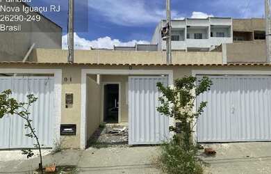 Imagem: A casa possui 1 Dormitório, 1 Banheiro, 1 Vaga na garagem