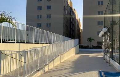 Imagem: O apartamento possui 2 Dormitórios, 1 Banheiro, 1 Vaga na garagem