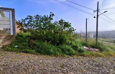 Imagem: O terreno possui 1 Dormitório, 1 Banheiro, 50m² de Área e