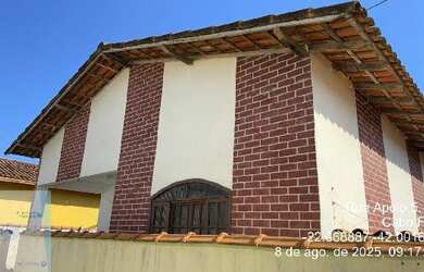 Imagem: A casa possui 2 Dormitórios, 1 Banheiro, 1 Vaga na garagem