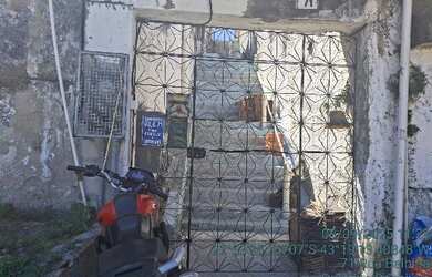 Imagem: A casa possui 1 Dormitório, 1 Banheiro, 109m² de Área e 43m²