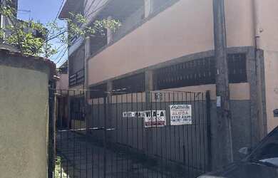 Imagem: A casa possui 1 Dormitório, 1 Banheiro, 63m² de Área e 1896m²