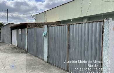 Imagem: A casa possui 1 Dormitório, 1 Banheiro, 45m² de Área e 600m²