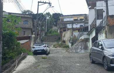 Imagem: A casa possui 1 Dormitório, 1 Banheiro, 80m² de Área e 308m²