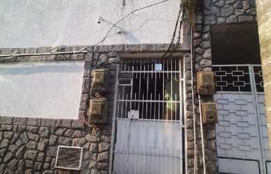 Imagem: O apartamento possui 2 Dormitórios, 1 Banheiro e 190m² de