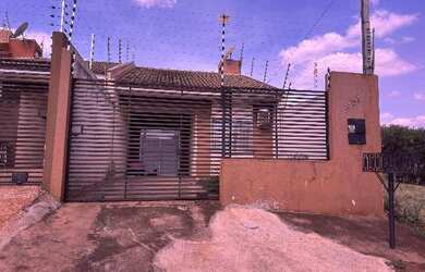 Imagem: A casa possui 2 Dormitórios, 1 Banheiro, 59m² de Área e 128m²