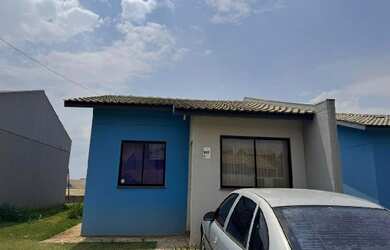 Imagem: A casa possui 2 Dormitórios, 1 Banheiro, 42-0m² de Área