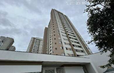 Imagem: O apartamento possui 1 Dormitório, 1 Banheiro, 2 Vagas na garagem