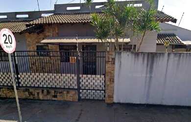 Imagem: A casa possui 2 Dormitórios, 1 Banheiro, 52m² de Área, 134m²