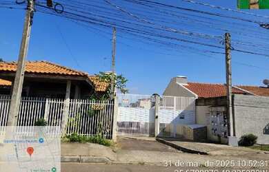 Imagem: A casa possui 2 Dormitórios, 1 Banheiro, 70m² de Área, 103m²