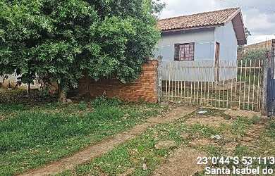 Imagem: A casa possui 2 Dormitórios, 1 Banheiro, 47m² de Área, 200m²