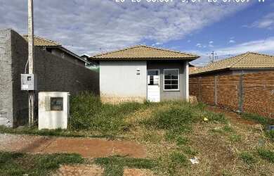 Imagem: A casa possui 2 Dormitórios, 1 Banheiro, 43m² de Área, 160m²