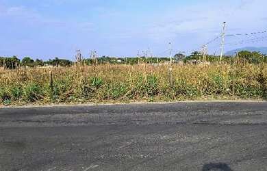 Imagem: O terreno possui 1 Dormitório, 1 Banheiro, 50m² de Área