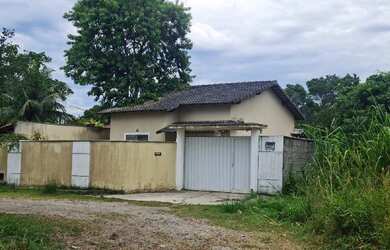 Imagem: A casa possui 2 Dormitórios, 1 Banheiro, 60m² de Área e 377m²