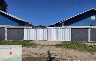 Imagem: A casa possui 2 Dormitórios, 1 Banheiro, 1 Vaga na garagem