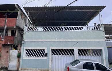 Imagem: O apartamento possui 3 Dormitórios, 1 Banheiro, 191m² de Área