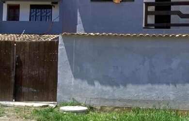 Imagem: A casa possui 2 Dormitórios, 1 Banheiro, 1 Vaga na garagem