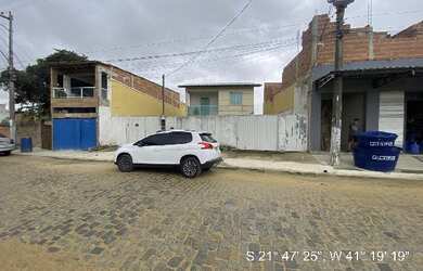 Imagem: A casa possui 1 Dormitório, 1 Banheiro, 2 Vagas na garagem