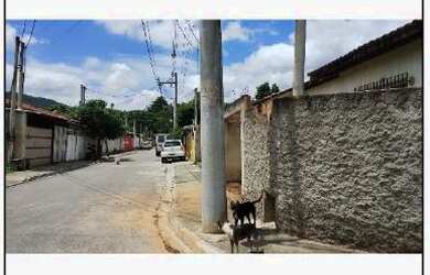 Imagem: A casa possui 1 Dormitório, 1 Banheiro, 32m² de Área e 50m²