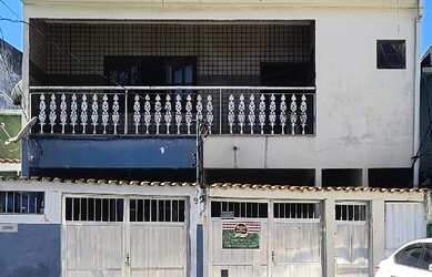 Imagem: A casa possui 1 Dormitório, 1 Banheiro, 66m² de Área e está