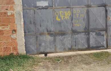 Imagem: O terreno possui 1 Dormitório, 1 Banheiro, 50m² de Área e