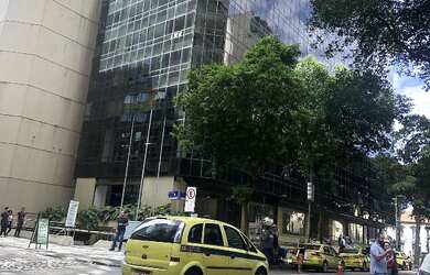 Imagem: A sala comercial possui 1 Dormitório, 1 Banheiro, 159m² de