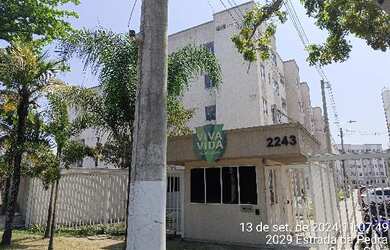 Imagem: O apartamento possui 2 Dormitórios, 1 Banheiro, 1 Vaga na garagem