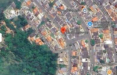 Imagem: O terreno possui 1 Dormitório, 1 Banheiro e 176m² de Área