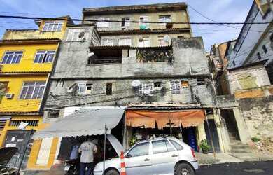 Imagem: O apartamento possui 2 Dormitórios, 1 Banheiro e 87m² de Área