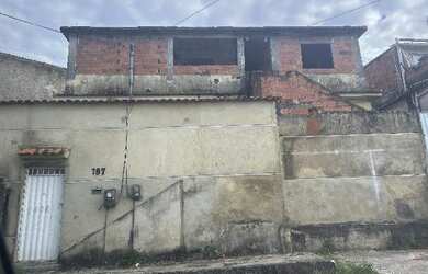 Imagem: A casa possui 2 Dormitórios, 1 Banheiro, 101m² de Área, 496m²