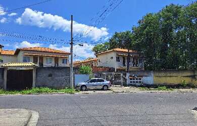 Imagem: A casa possui 2 Dormitórios, 1 Banheiro, 1 Vaga na garagem