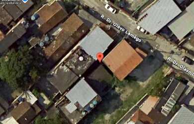 Imagem: A casa possui 1 Dormitório, 1 Banheiro, 120m² de Área, 60m²