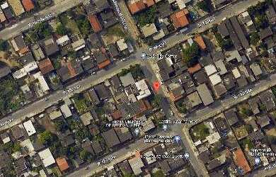 Imagem: A casa possui 2 Dormitórios, 1 Banheiro, 63m² de Área, 145m²