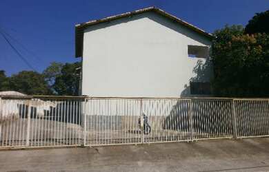 Imagem: A casa possui 2 Dormitórios, 1 Banheiro, 72m² de Área e 143m²