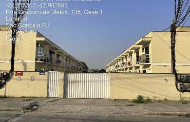 Imagem: A casa possui 2 Dormitórios, 1 Banheiro, 1 Vaga na garagem