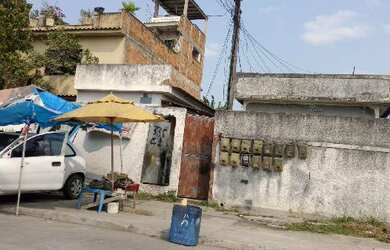 Imagem: A casa possui 1 Dormitório, 1 Banheiro, 30m² de Área, 69m²