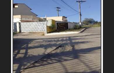 Imagem: A casa possui 2 Dormitórios, 1 Banheiro, 74m² de Área, 120m²