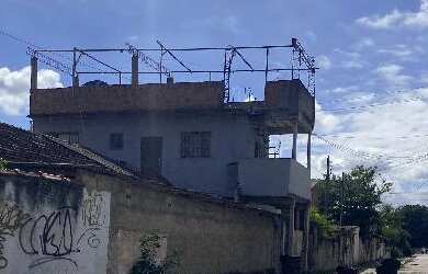 Imagem: O apartamento possui 2 Dormitórios, 1 Banheiro, 48m² de Área