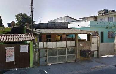 Imagem: A casa possui 2 Dormitórios, 1 Banheiro, 72m² de Área, 96m²