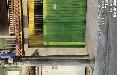 Imagem: A casa possui 3 Dormitórios, 1 Banheiro, 1 Vaga na garagem