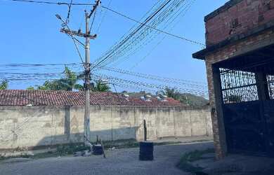 Imagem: A casa possui 1 Dormitório, 1 Banheiro, 130m² de Área, 117m²