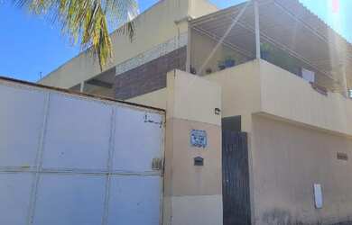 Imagem: A casa possui 1 Dormitório, 1 Banheiro, 1 Vaga na garagem