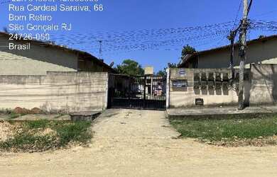 Imagem: A casa possui 2 Dormitórios, 1 Banheiro, 1 Vaga na garagem