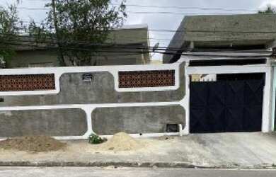 Imagem: A casa possui 2 Dormitórios, 1 Banheiro, 86m² de Área, 155m²